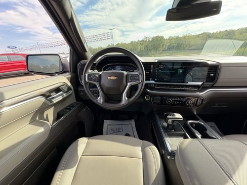 Used 2024 Chevrolet Silverado 1500 LTZ w/ LTZ Premium Package image 29