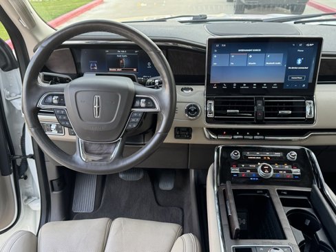 Used 2023 Lincoln Navigator L Reserve image 20