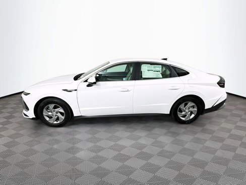 Certified 2025 Hyundai Sonata SE image 8