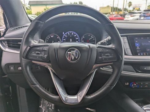 Used 2024 Buick Enclave Premium image 21