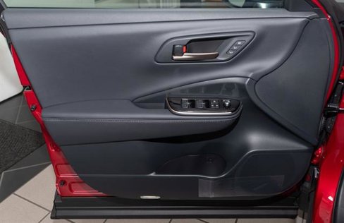 New 2026 Toyota Crown Platinum image 8
