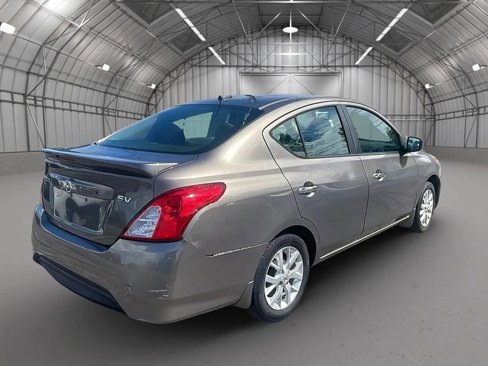 Used 2017 Nissan Versa SV w/ SV Special Edition Package image 3