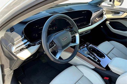 Used 2025 Audi A5 2.0T Prestige image 13
