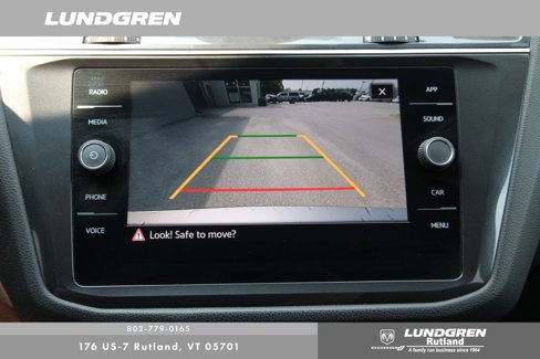 Used 2023 Volkswagen Tiguan SE image 17