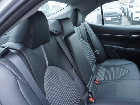 Used 2023 Toyota Camry SE image 21