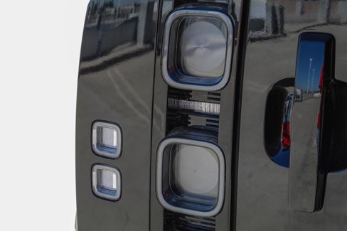 New 2024 Land Rover Defender 90 V8 image 10