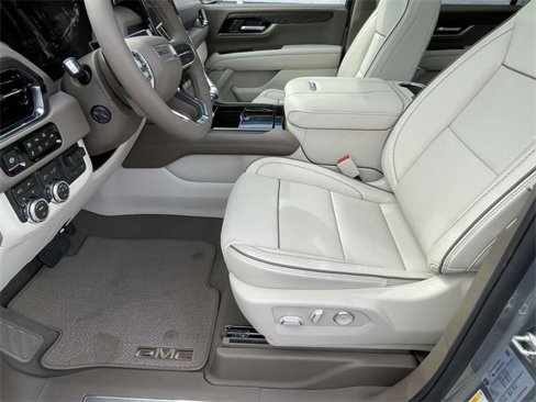 New 2026 GMC Yukon Denali image 12