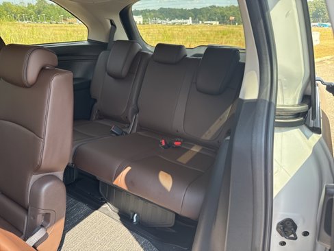 New 2026 Honda Odyssey Touring image 12