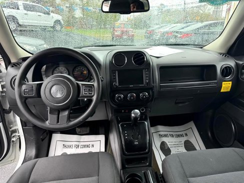 Used 2017 Jeep Patriot Sport w/ Power Value Group image 14