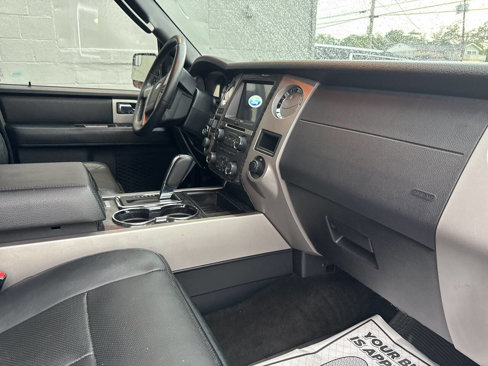 Used 2017 Ford Expedition EL Limited image 26
