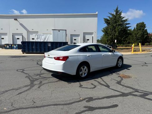 Used 2023 Chevrolet Malibu LS image 4