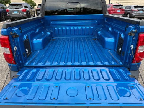Used 2022 Ford Maverick XLT image 11