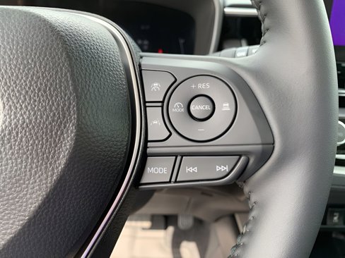 New 2025 Toyota Corolla Cross XLE image 27