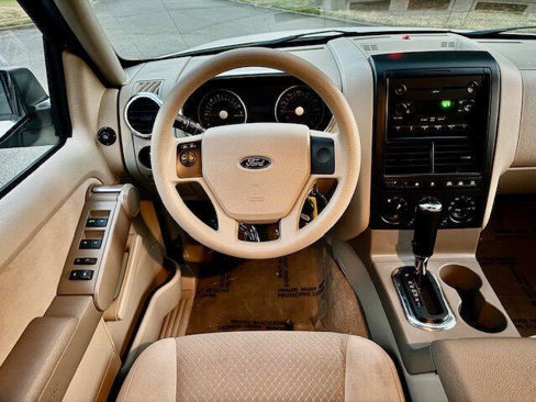 Used 2006 Ford Explorer XLS image 18