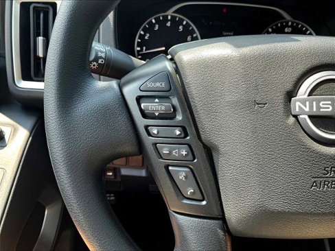 Certified 2025 Nissan Frontier SV image 22