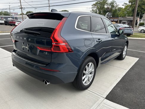 Used 2021 Volvo XC60 T5 Momentum w/ Premium Package image 27