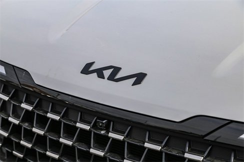 New 2026 Kia Carnival SX image 6