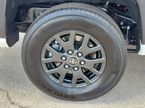 New 2025 Toyota 4Runner SR5 image 7