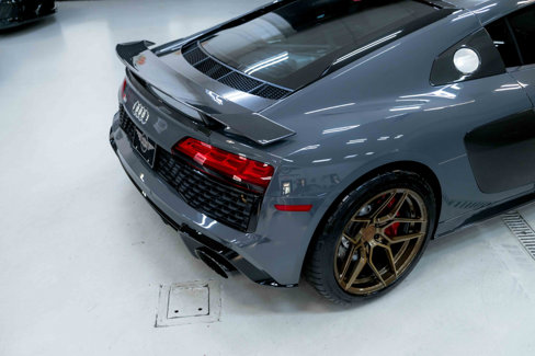 Used 2022 Audi R8 V10 w/ Premium Package image 34