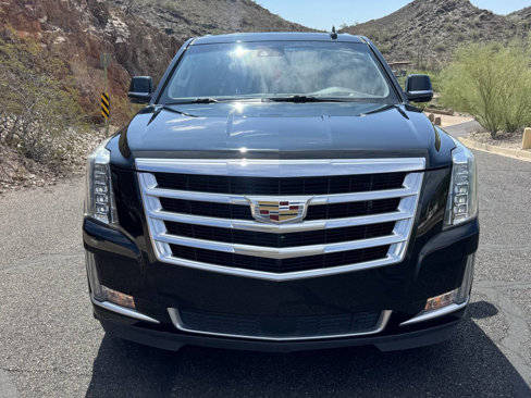Used 2017 Cadillac Escalade ESV Premium Luxury image 2