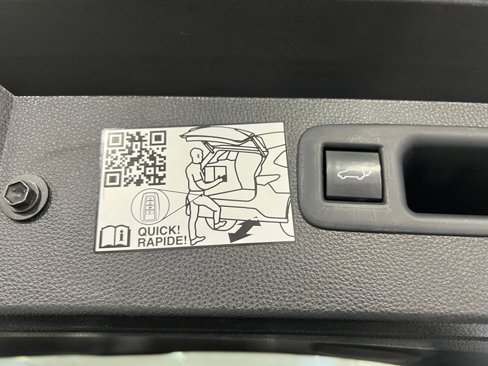 Used 2023 Toyota Highlander Limited image 51