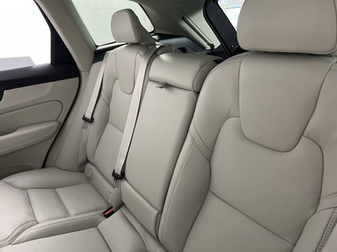 New 2026 Volvo XC60 T8 Ultra w/ Protection Package Premier image 24