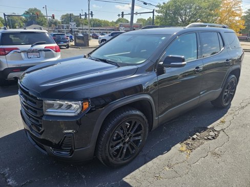 Certified 2023 GMC Acadia SLE w/ Driver Convenience Package image 3