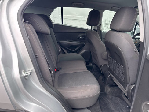 Used 2018 Chevrolet Trax LS image 20