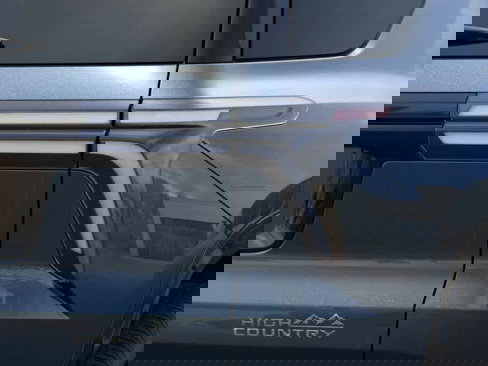 New 2026 Chevrolet Traverse High Country image 11