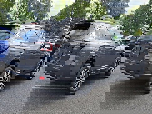 New 2025 Subaru Outback Premium image 6