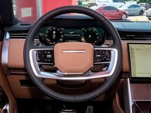 New 2025 Land Rover Range Rover SE image 13