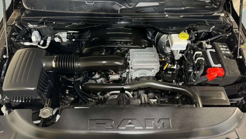 Used 2024 RAM 1500 Laramie image 28
