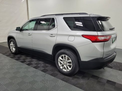 Used 2019 Chevrolet Traverse LT image 3