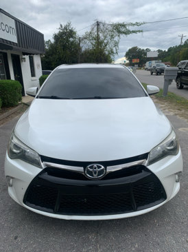 Used 2015 Toyota Camry SE image 2