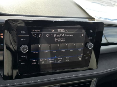 New 2025 Volkswagen Taos SE image 22