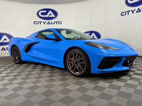 Used 2025 Chevrolet Corvette Stingray Convertible w/ 1LT image 3