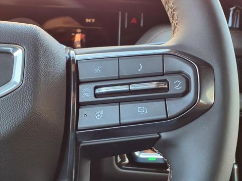 New 2026 GMC Yukon AT4 image 13