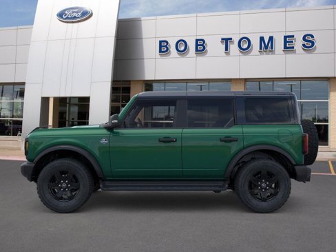 New 2025 Ford Bronco Outer Banks image 2