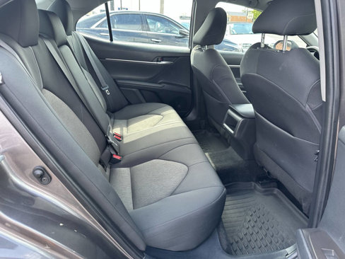 Used 2022 Toyota Camry LE image 11