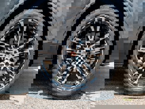 New 2025 Porsche Cayenne Coupe image 12