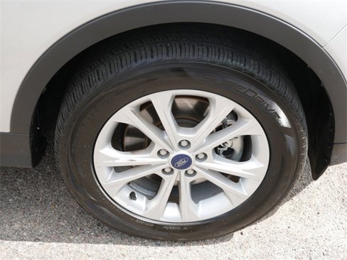 Used 2017 Ford Escape SE w/ SE Cold Weather Package image 7