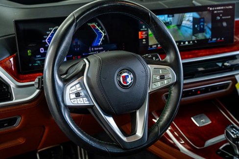 Used 2024 BMW ALPINA XB7 image 42