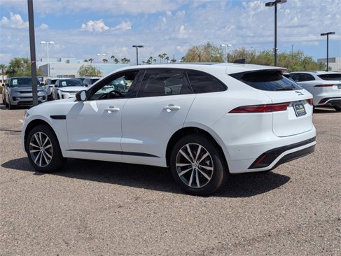 New 2026 Jaguar F-PACE R-Dynamic S image 4