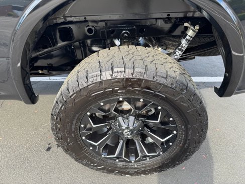 Used 2018 Ford F150 Platinum w/ Equipment Group 701A Luxury image 12