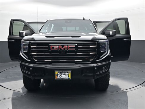 Used 2023 GMC Sierra 1500 AT4X image 31