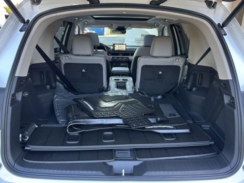 New 2025 Honda Pilot Touring image 32