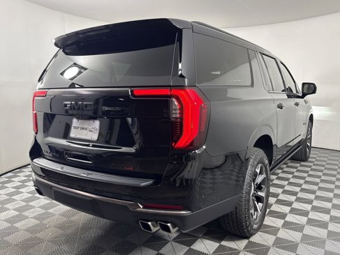 New 2025 GMC Yukon XL AT4 Ultimate image 6