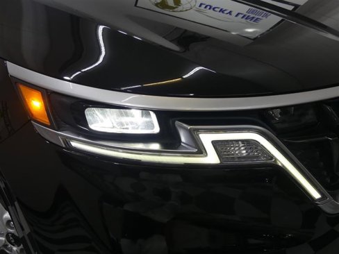 Used 2022 Kia Carnival LX image 15
