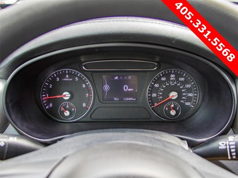 Used 2017 Kia Sorento L image 32