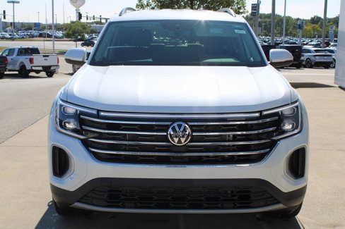 New 2026 Volkswagen Atlas SE image 2